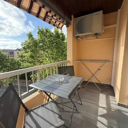 Appartement Cocon Chaleureux Avec Terrasse Et Parking A Sanary-sur-Mer